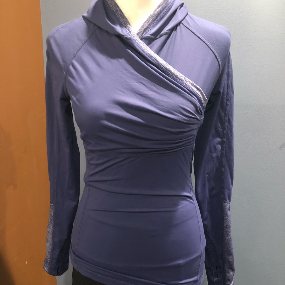 Lululemon hooded top
